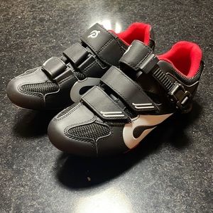 Peloton biking shoes. Size 38.